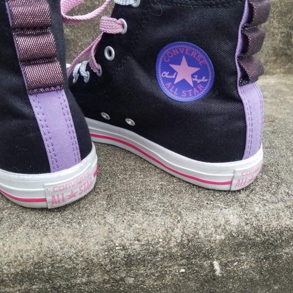 Converse - Picture 6 of 8
